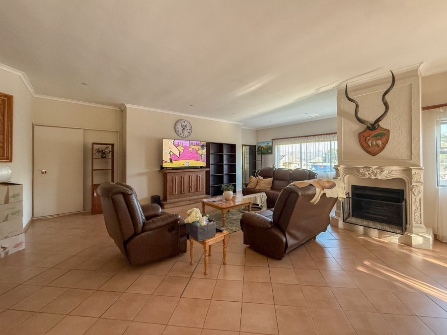 3 Bedroom Property for Sale in Kosmos Ridge North West